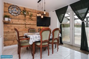 Kitchen/Diner- click for photo gallery